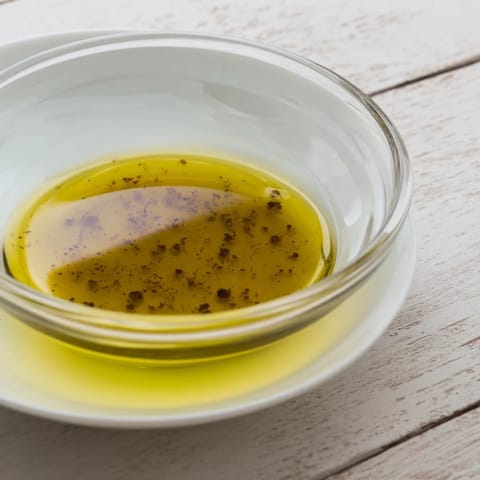 Simple Honey Vinaigrette Dressing